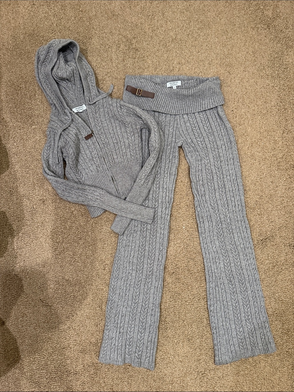 Frankie’s bikinis Cozy Cable Knit Hooded Sweater & Pants Set - Gray